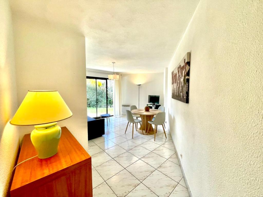Charmant Rez De Jardin - 900M Plage De Pontaillac Appartement Royan Buitenkant foto